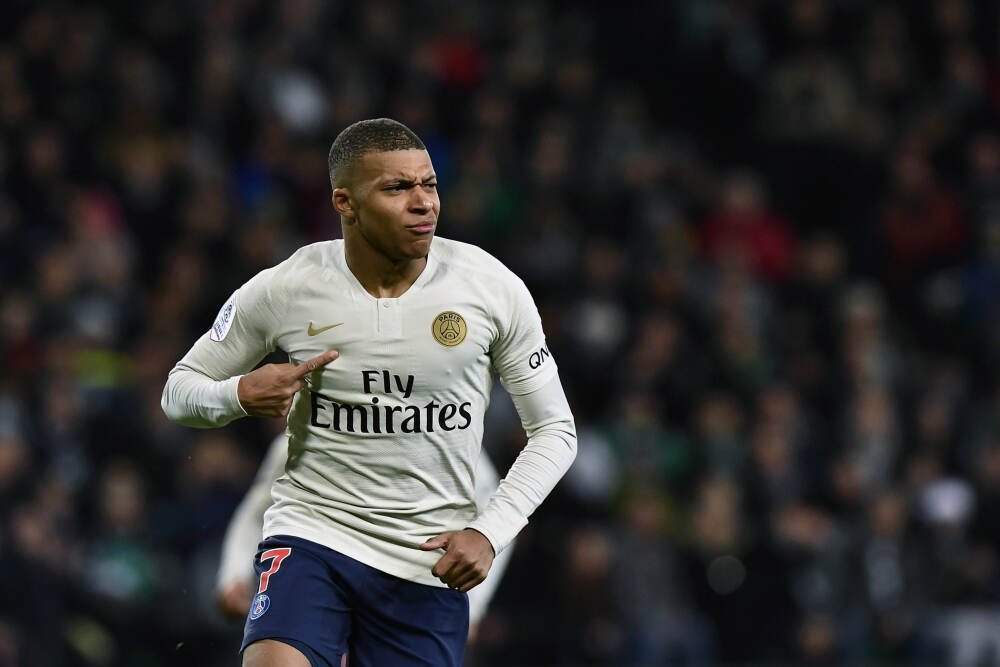 2025年球队身价下跌榜：皇社跌1.77亿欧居首，曼联跌7600万欧第8